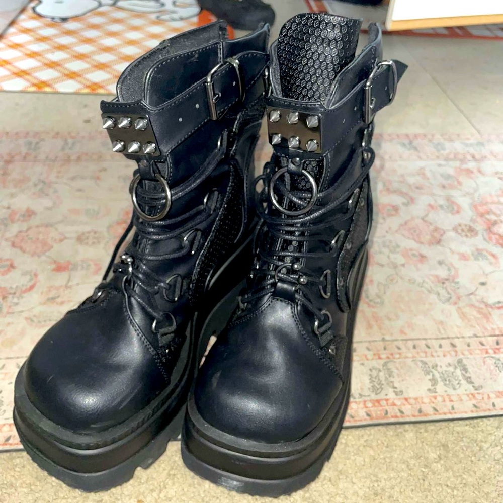 Size 8 platform Demonia boots
